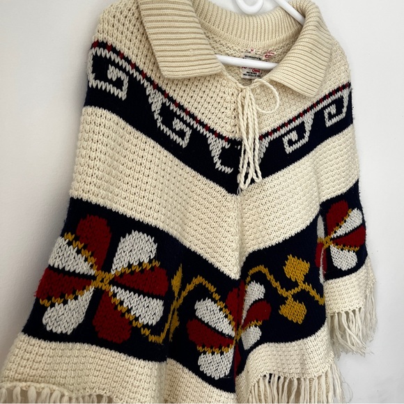 Vintage poncho knit acrylic - Picture 3 of 3